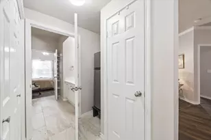 3045 Marina Bay Dr, League City, TX 77573 - Photo 15