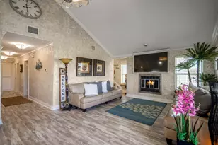 16544 John Silver Rd, Jamaica Beach, TX 77554 - Photo 9