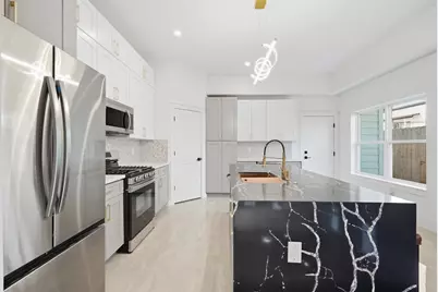 5014 Creekmont Drive, Houston, TX 77091 - Photo 11