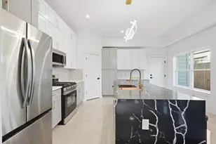 5014 Creekmont Dr, Houston, TX 77091 - Photo 11
