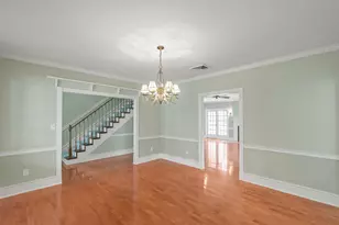 2015 Pecan Ln, Lake Jackson, TX 77566 - Photo 7