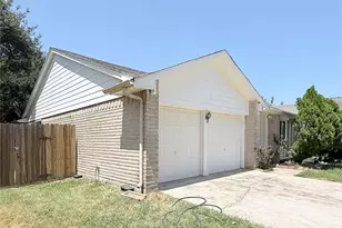 2411 Gunston Ct, Sugar Land, TX 77478 - Photo 7