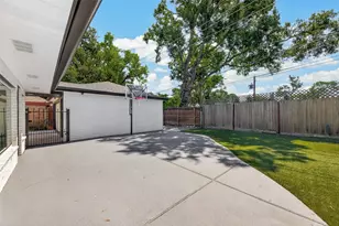 9519 Moorberry Ln, Houston, TX 77080 - Photo 45