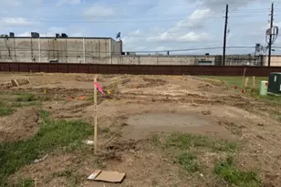 2106 Creole Crk Ln, Houston, TX 77090 - Photo 3