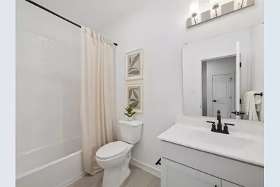 218 Dunovant Drive, Sealy, TX 77474 - Photo 17