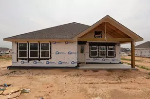 218 Dunovant Dr, Sealy, TX 77474 - Photo 3