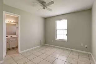330 6th St, Hempstead, TX 77445 - Photo 9