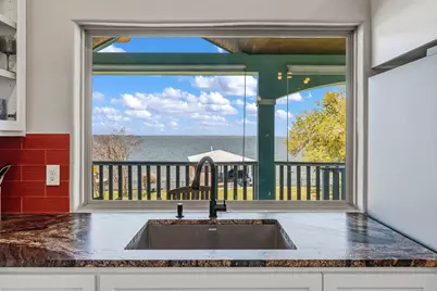 514 Water View Drive, Livingston, TX 77351 - Photo 17