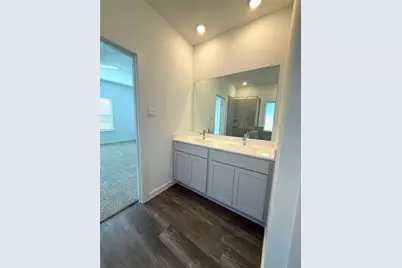 4308 Wallace Falls Lane, Conroe, TX 77303 - Photo 9