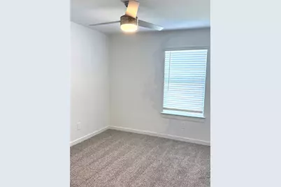 4308 Wallace Falls Lane, Conroe, TX 77303 - Photo 19