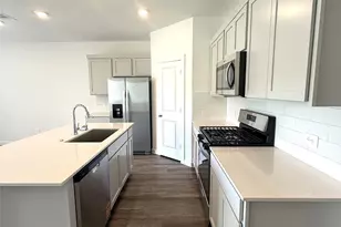 4308 Wallace Fls Ln, Conroe, TX 77303 - Photo 3