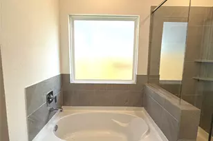 4308 Wallace Fls Ln, Conroe, TX 77303 - Photo 11