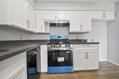 7714 Renwick Drive #C35, Houston, TX 77081 - Photo 19