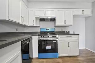 7714 Renwick Dr, Houston, TX 77081 - Photo 19