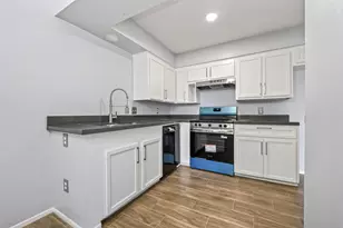 7714 Renwick Dr, Houston, TX 77081 - Photo 15