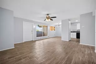 7714 Renwick Dr, Houston, TX 77081 - Photo 9