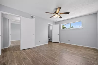 7714 Renwick Drive #C35, Houston, TX 77081 - Photo 23