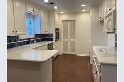 9238 Stroud Drive, Houston, TX 77036 - Photo 9