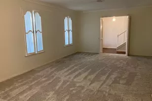 9238 Stroud Dr, Houston, TX 77036 - Photo 5