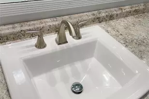 2744 Briarhurst Dr, Houston, TX 77057 - Photo 17