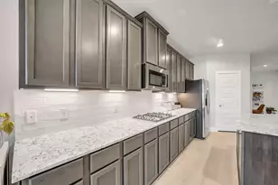 409 Piney Rocks Ln, Waller, TX 77484 - Photo 17