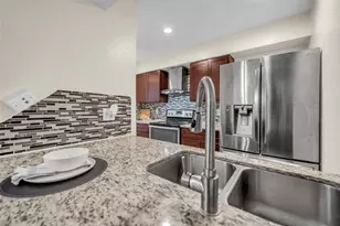 10555 Turtlewood Ct, Houston, TX 77072 - Photo 11