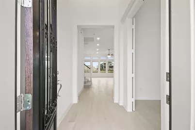 124 Peninsula Point Drive, Montgomery, TX 77356 - Photo 3