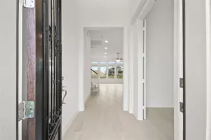 124 Peninsula Pt Dr, Montgomery, TX 77356 - Photo 3