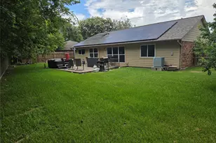 2775 Forest Point Dr, League City, TX 77573 - Photo 15