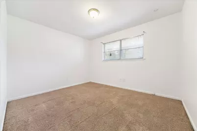 5422 Spellman Road, Houston, TX 77096 - Photo 7