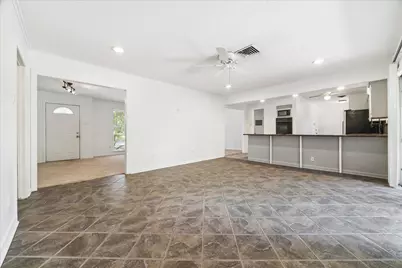5422 Spellman Road, Houston, TX 77096 - Photo 3