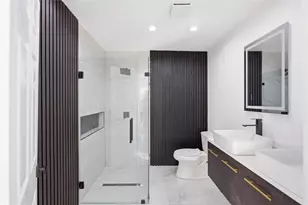 4516 Werner St, Houston, TX 77022 - Photo 17