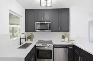 4516 Werner St, Houston, TX 77022 - Photo 3