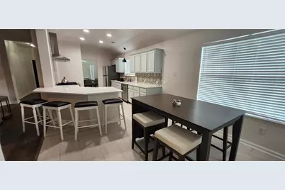 17238 Maple Hollow Drive, Sugar Land, TX 77498 - Photo 11