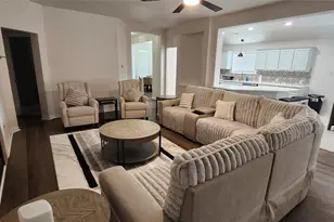 17238 Maple Hollow Dr, Sugar Land, TX 77498 - Photo 7