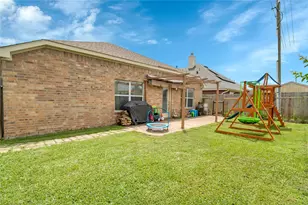 2205 Zavalla Dr, Deer Park, TX 77536 - Photo 5