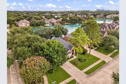 422 Bay Bridge Drive, Sugar Land, TX 77478 - Photo 7