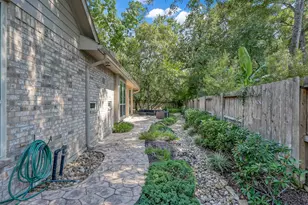 35 E Bellmeade Pl, The Woodlands, TX 77382 - Photo 47