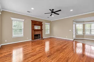 531 Jimmy Phillips Blvd, Angleton, TX 77515 - Photo 9