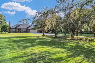 531 Jimmy Phillips Blvd, Angleton, TX 77515 - Photo 23