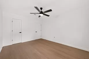 61 W Wavy Oak Cir, The Woodlands, TX 77381 - Photo 29