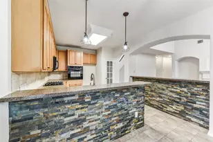 522 Cedar Point Dr, League City, TX 77573 - Photo 23