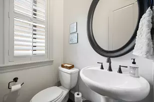 310 W Bell St, Houston, TX 77019 - Photo 31