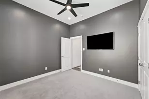 590 Janisch Rd, Houston, TX 77018 - Photo 13