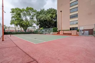 7510 Hornwood Dr, Houston, TX 77036 - Photo 21