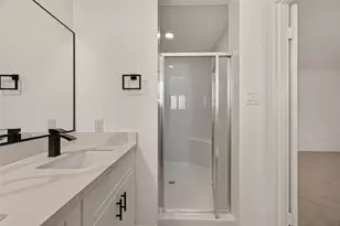 5946 Valkeith Dr, Houston, TX 77096 - Photo 41