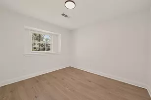 5946 Valkeith Dr, Houston, TX 77096 - Photo 9
