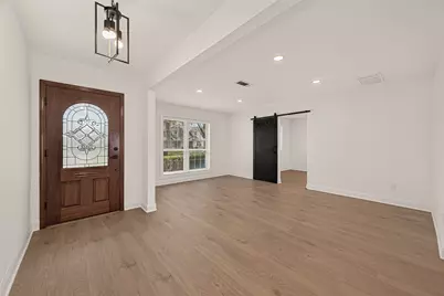 5946 Valkeith Drive, Houston, TX 77096 - Photo 5