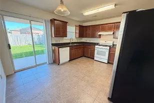 12711 Rio Nueces Ln, Rosharon, TX 77583 - Photo 7