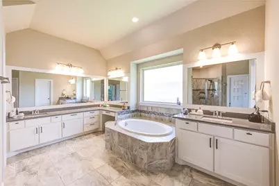 2415 Flowering Brook Lane, Sugar Land, TX 77479 - Photo 21